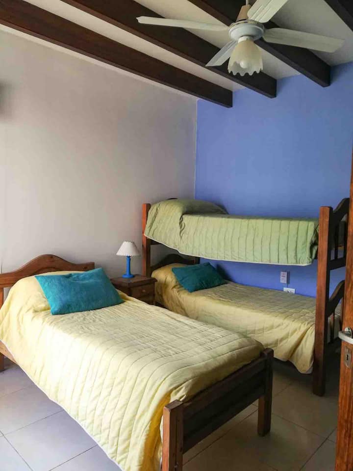 Segundo dormitorio.