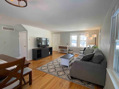 Cheerful 3Bedroom Home Close to Downtown Brunswick