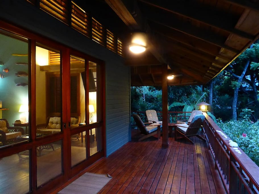 12 foot door to the front deck