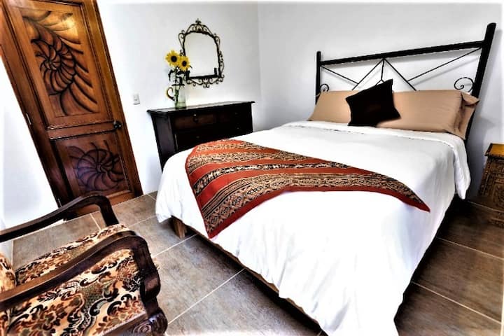 Queen Room Habitacion 