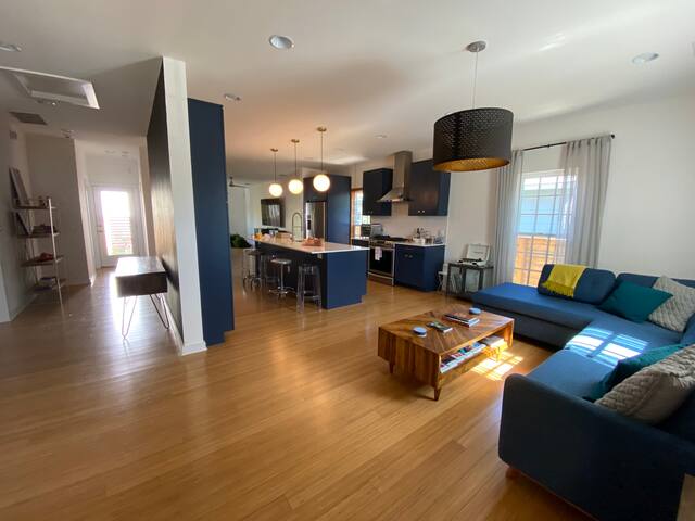 Naaman’s Charming Abode gallery image 2