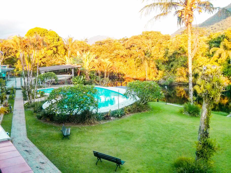 Piscina - fim de tarde