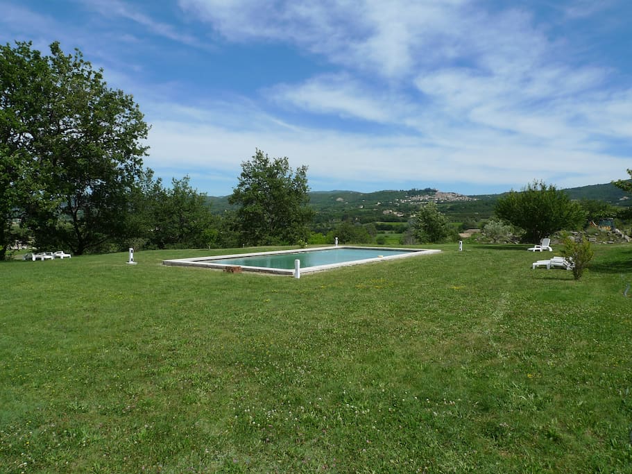piscine avec vue Bonnieux,Luberon,Mont Ventoux...