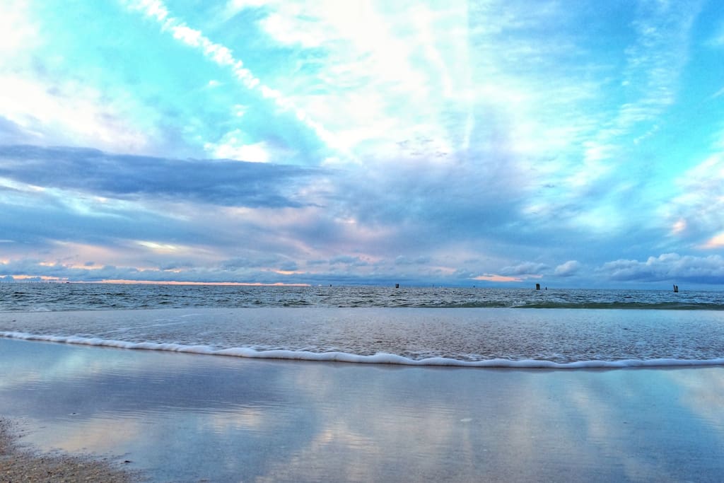 Enjoy soothing waters & changing colors of the Chesapeake Bay.