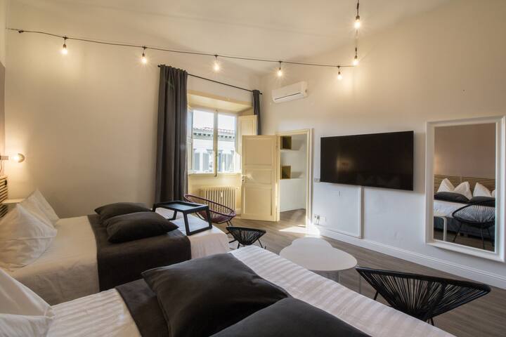 Mdr Duomo Lilac Apartment next to Duomo gallery image 5