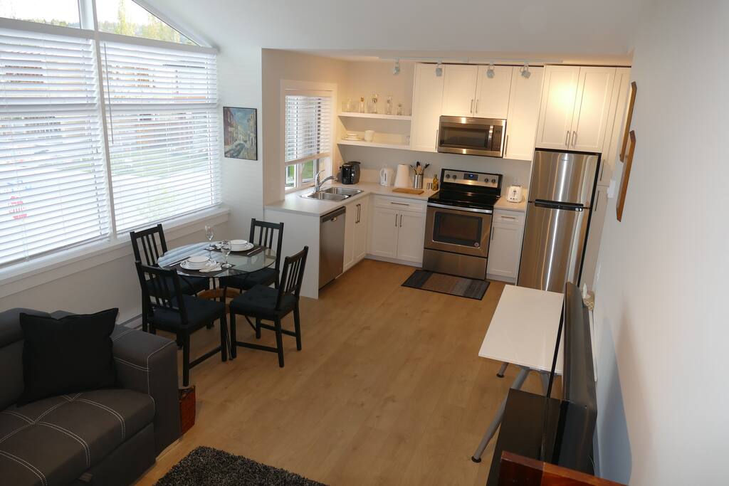 View from the Living room of the dining room and kitchen
