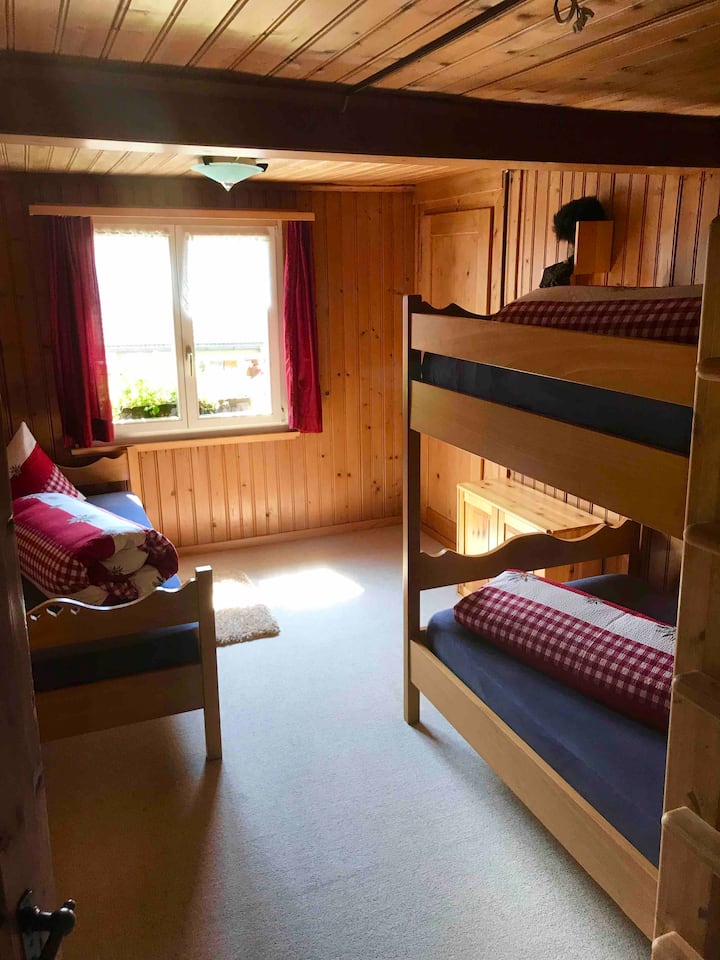 Dhomë gjumi 2