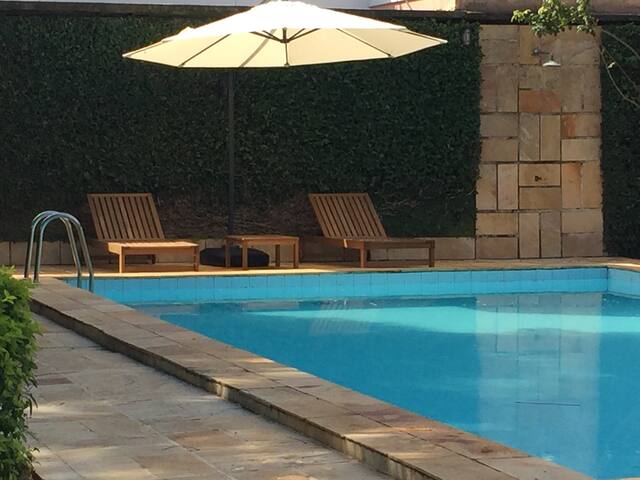 Casa excepcional,campinho gramado e espaço gourmet gallery image 3