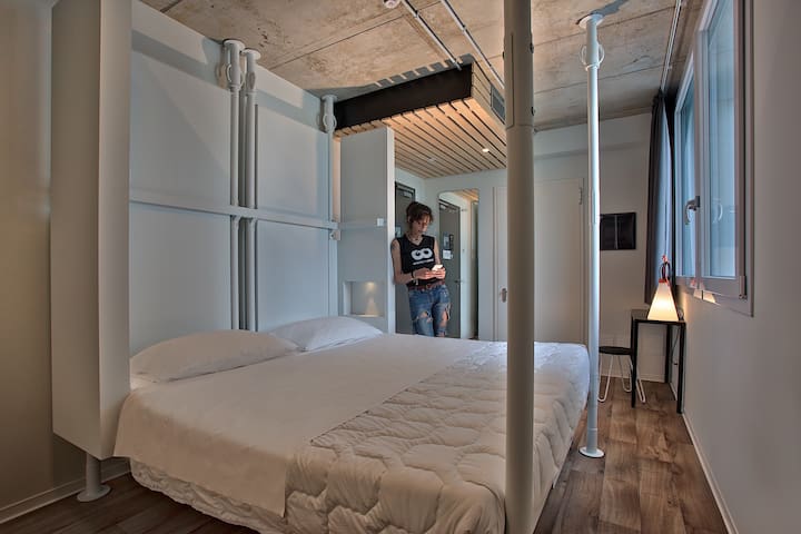 Anda Venice managed Airbnb listing 2
