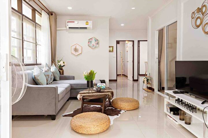 【雪梨的house】Sutthisan地铁口二层独栋别墅 带大花园 五卧三卫 gallery image 2