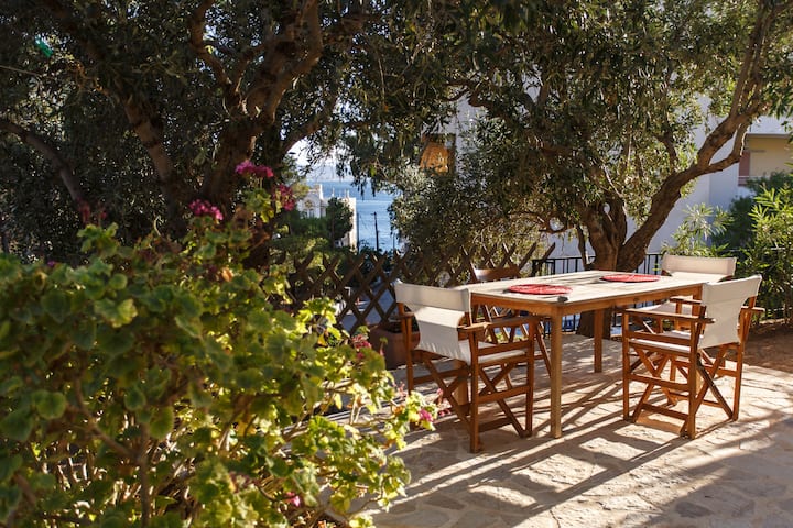 Beautiful Apartment With Garden And Sea View. - Grécia