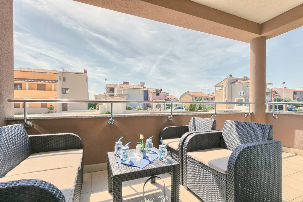 Terrace for breakfest and coffe.