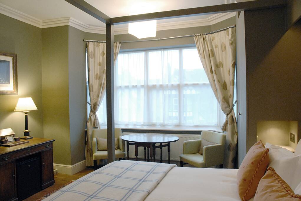 Hafez guest room