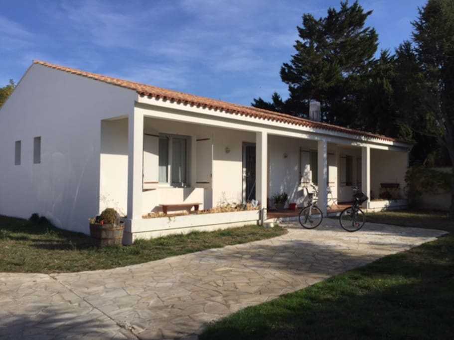 Grande maison familiale avec jardin