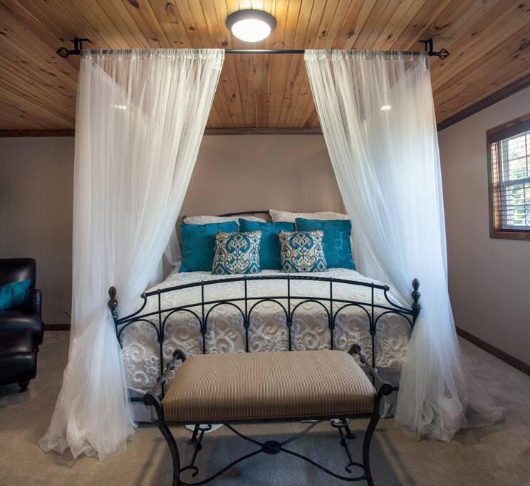 King Bed