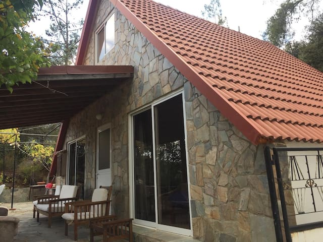 Beautiful Mountain House in Kato Amiantos!