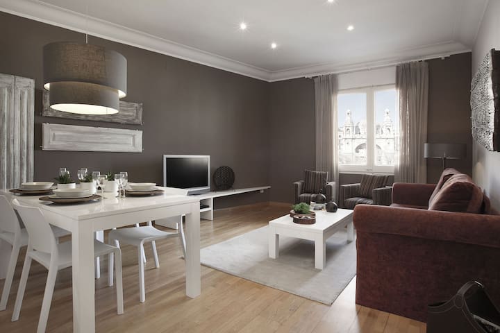 Apt Superior by Coliseum EnjoyBCN Apartments