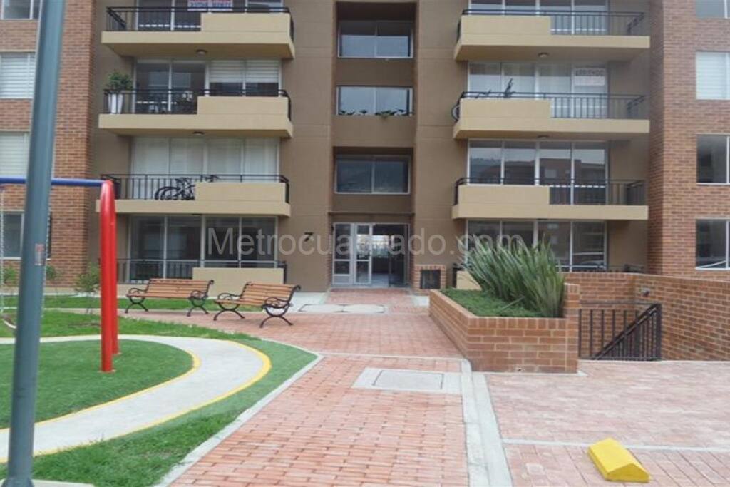 APARTAMENTO CUARTOPISO