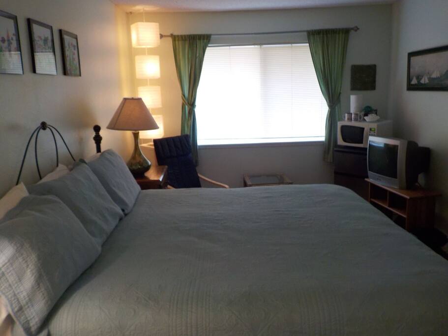 Bed Eastview