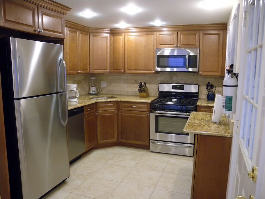 Fully equipped kitchen