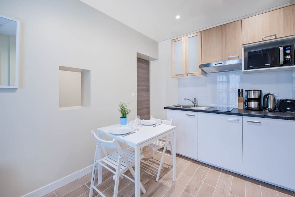1 Bd close to Bastille