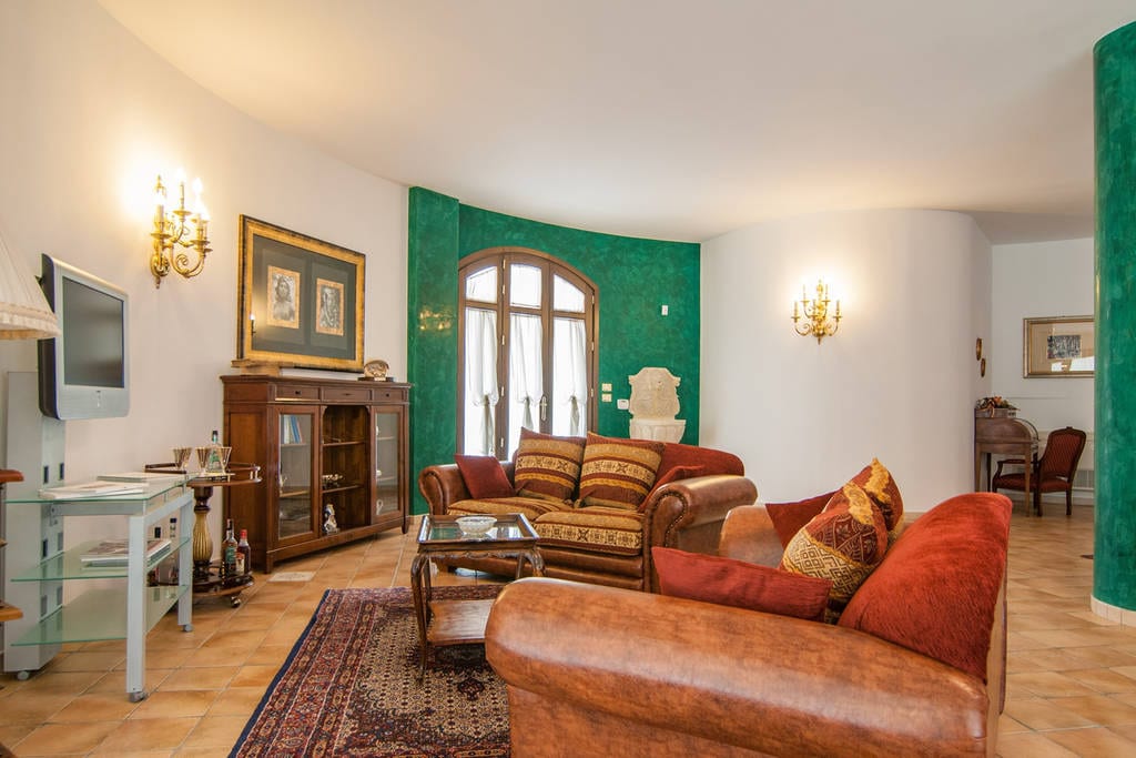 Annonce Airbnb populaire: "Villa Lucia: the holiday house in Sicily" à Noto