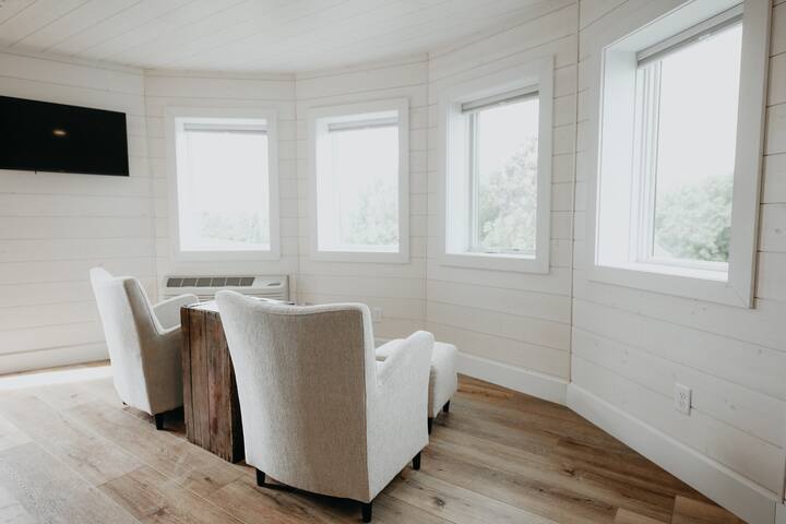 Gathered Oaks managed Airbnb listing 3