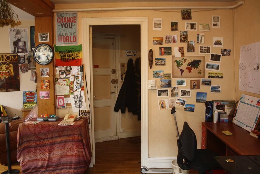 Le salon, partie : "je me dirige pour changer de pièce"