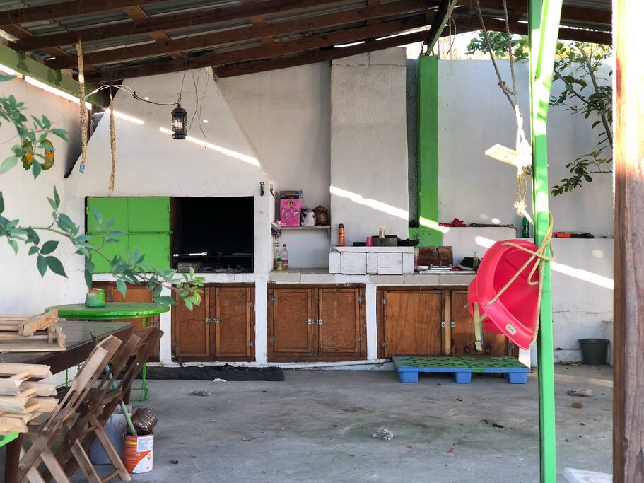 ASADORES Y COCINA RUSTICA DE LEÑA
