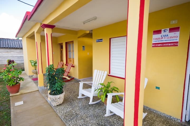 Yakelin and Luisito House (2 Bedrooms) & WIFI