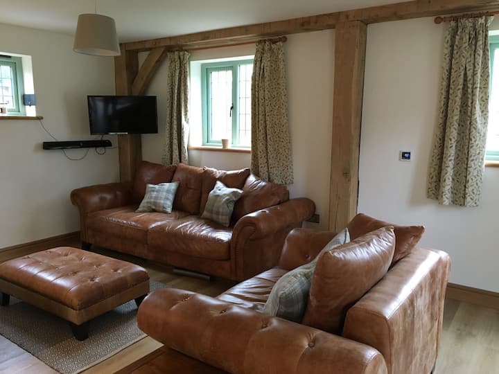 Stunning Oak Framed Self Contained Cottage - Berkshire
