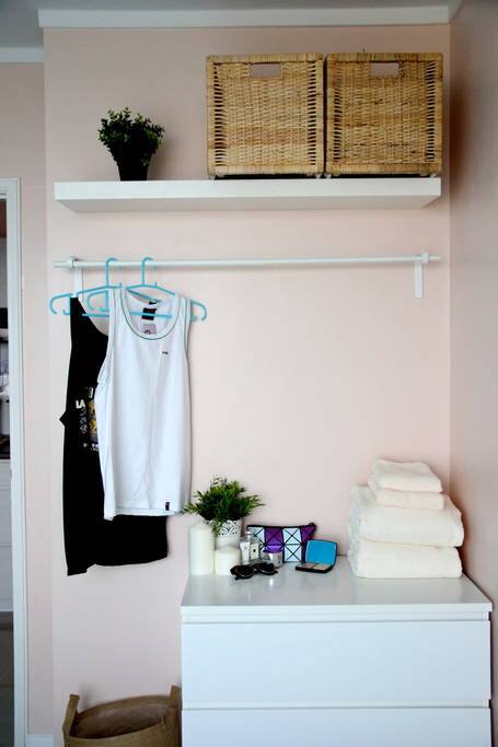Small wardrobe. Hangers provided.