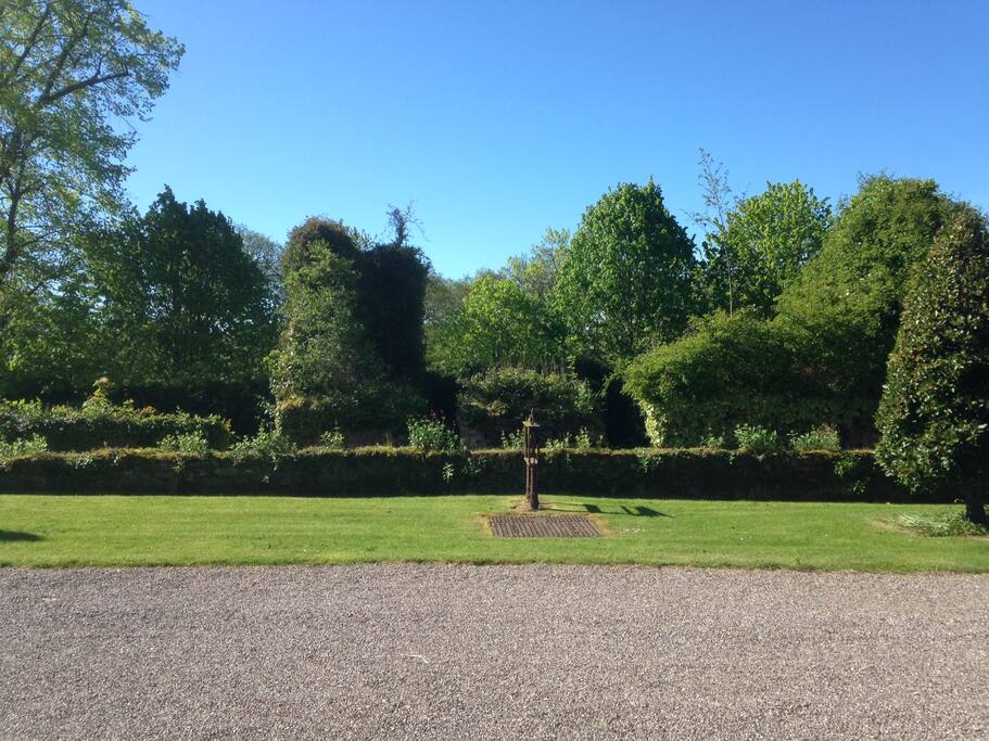 The Garden Flat - Courtyard View