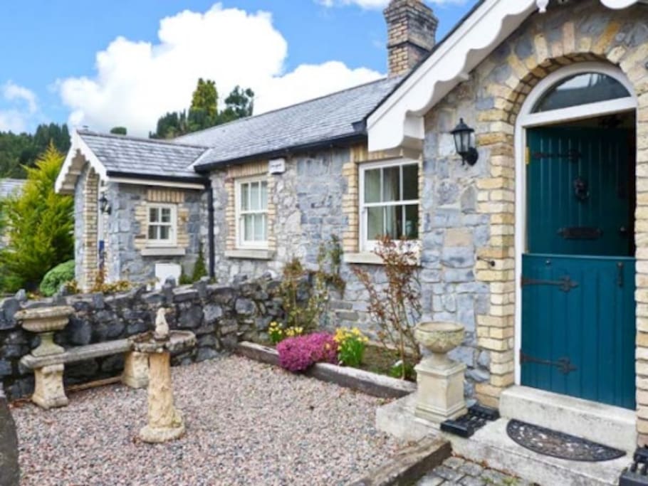 TRANQUIL COUNTRY COTTAGE