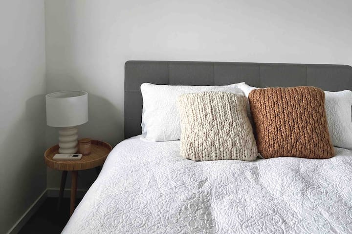 Kangaroo Point Escape