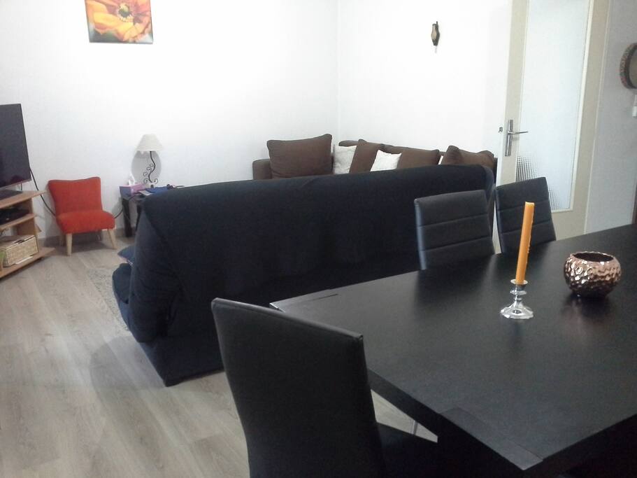 Salon plutôt spacieux