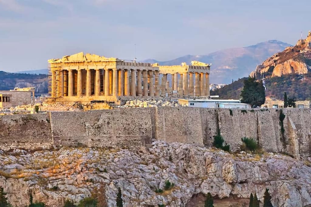 Akropolis in the afternoon.