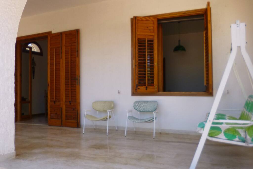 ingresso principale con veranda