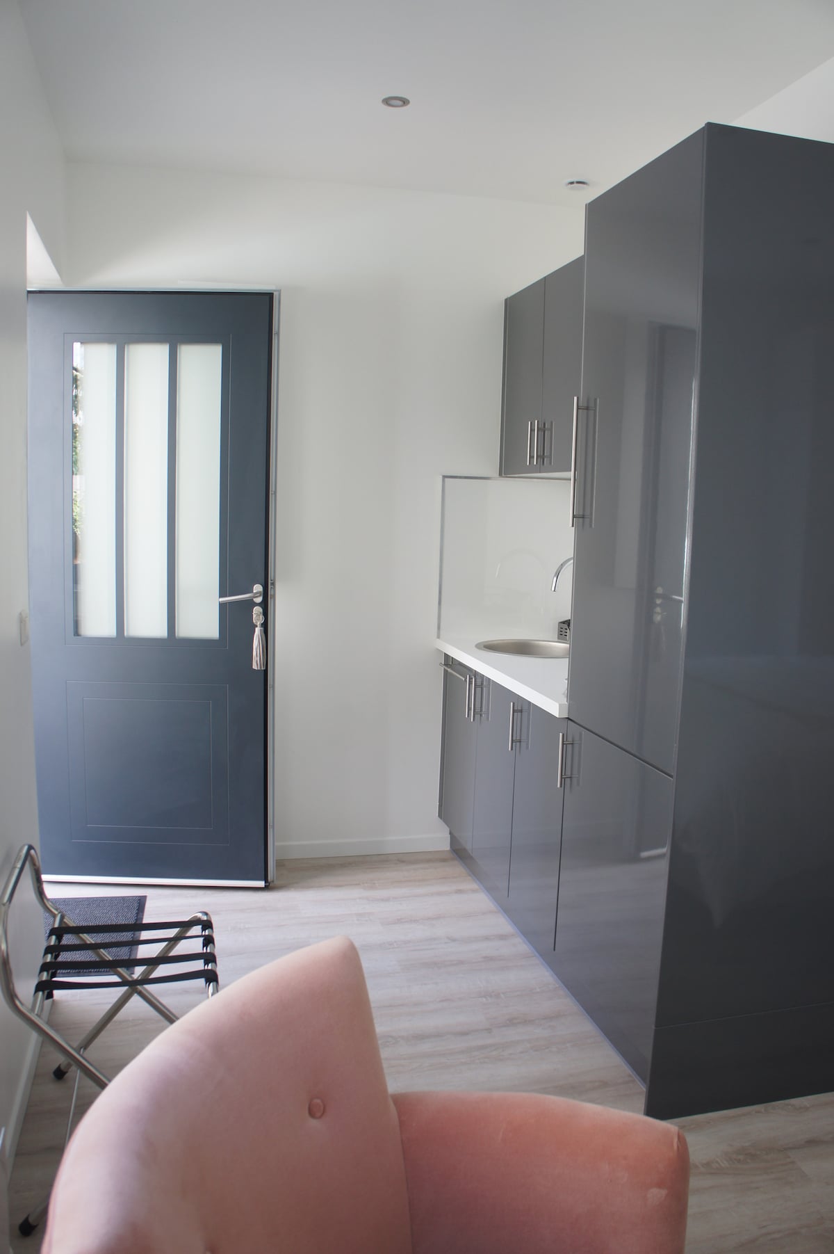 Successful Airbnb property: La Maisonnette d'Alfort 1 (Metro 350 m away): 20 m2 in Maisons Alfort