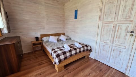 Popular Airbnb listing: Wooden cottage with atmosphere in Gmina Darłowo