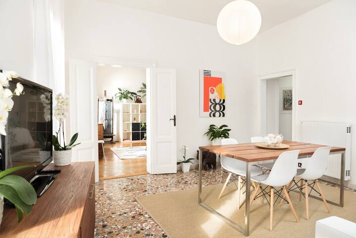 Ampio e luminoso alle Zattere