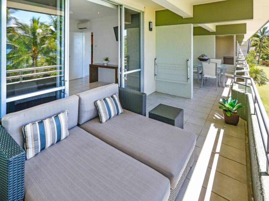 Luxury daybeds