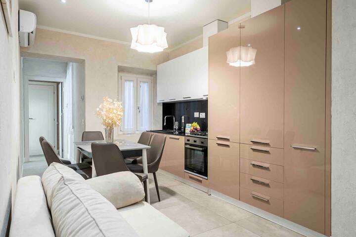 [5 Minuti – Duomo] Tripla Suite Luxury gallery image 5