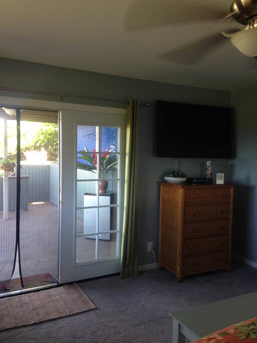 looking out to the private lanai