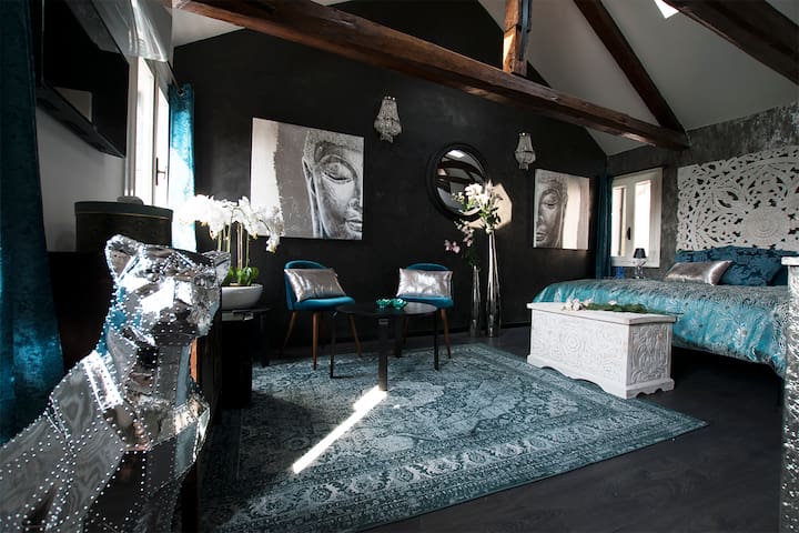 Venice: Luxury 3 beds for families or friends!