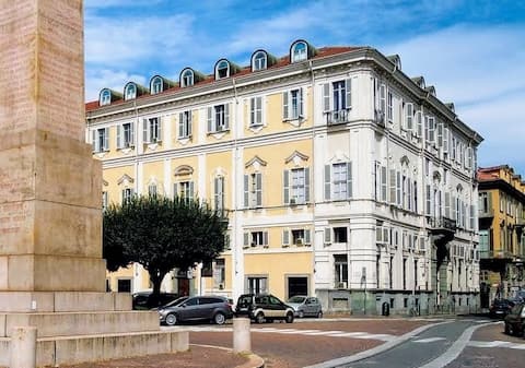 Charming apartment in Piazza Savoia