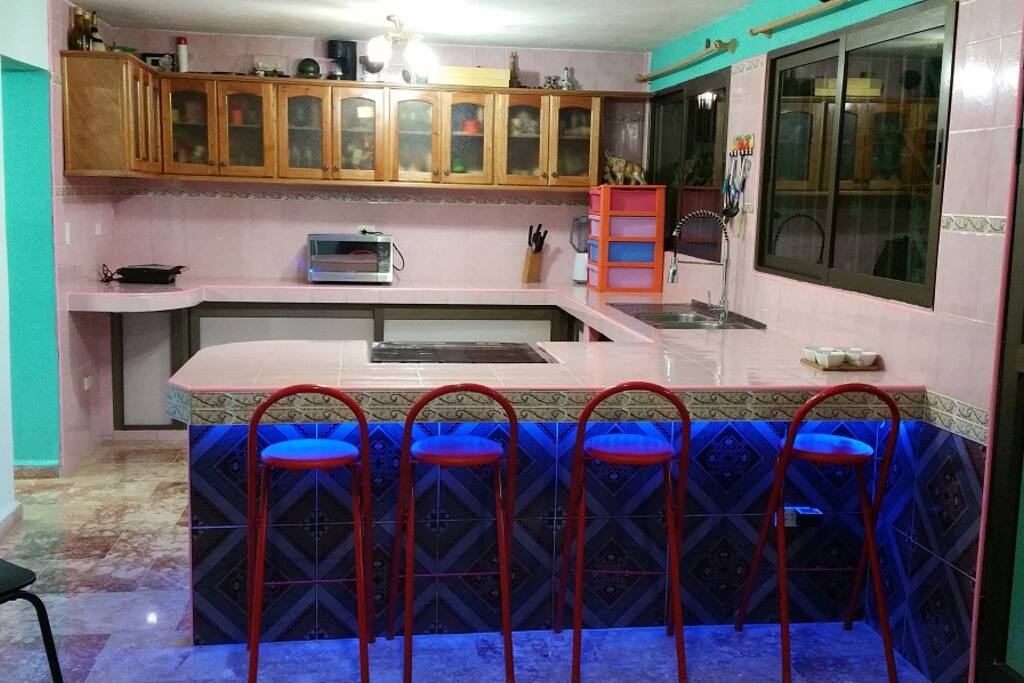 cocina comedor de la casa, donde realizamos los desayunos y cenas a los clientes