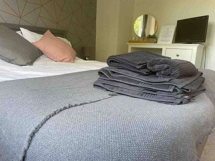 Romsey Holiday Rentals & Homes England, United Kingdom Airbnb