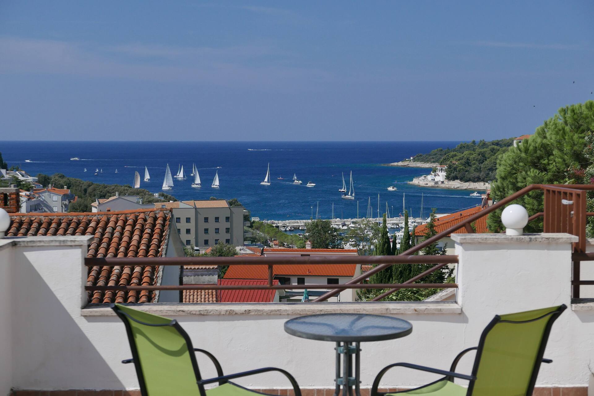 Suncaliste Apartment -Lovely views, large terrace — photo 2