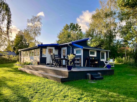 Colourful, calm & kid-friendly house